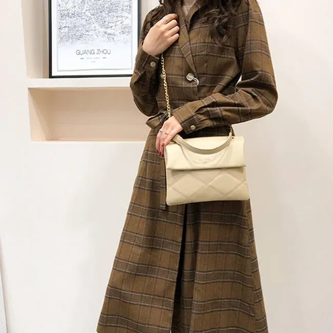 Women Simple Solid Color Metal Chain Rhombus Stitching Bag - Image 5