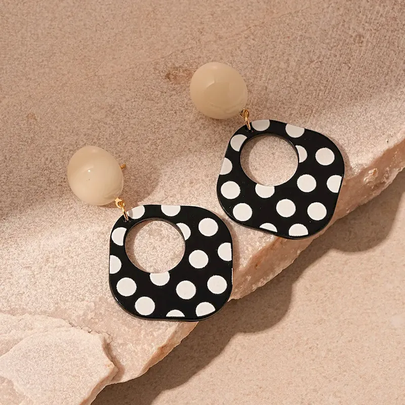 Wholesale Vintage Acrylic Black White Wave Dot Square Geometric Earrings - Image 7