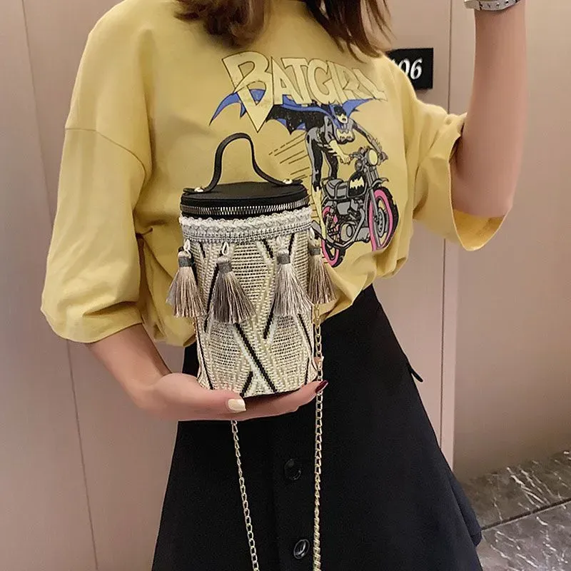 Retro Ethnic Style Zipper Tassels Decor Crossbody Bag - Image 4