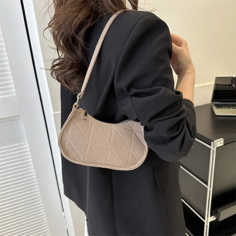 Women Fashion Solid Color Square Stitch Zipper Shoulder Underarm Bag - Image 3