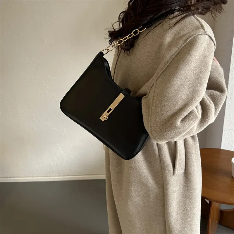 Women Simple Fashion Solid Color Square Chain Stitching Shoulder Bag - Image 4
