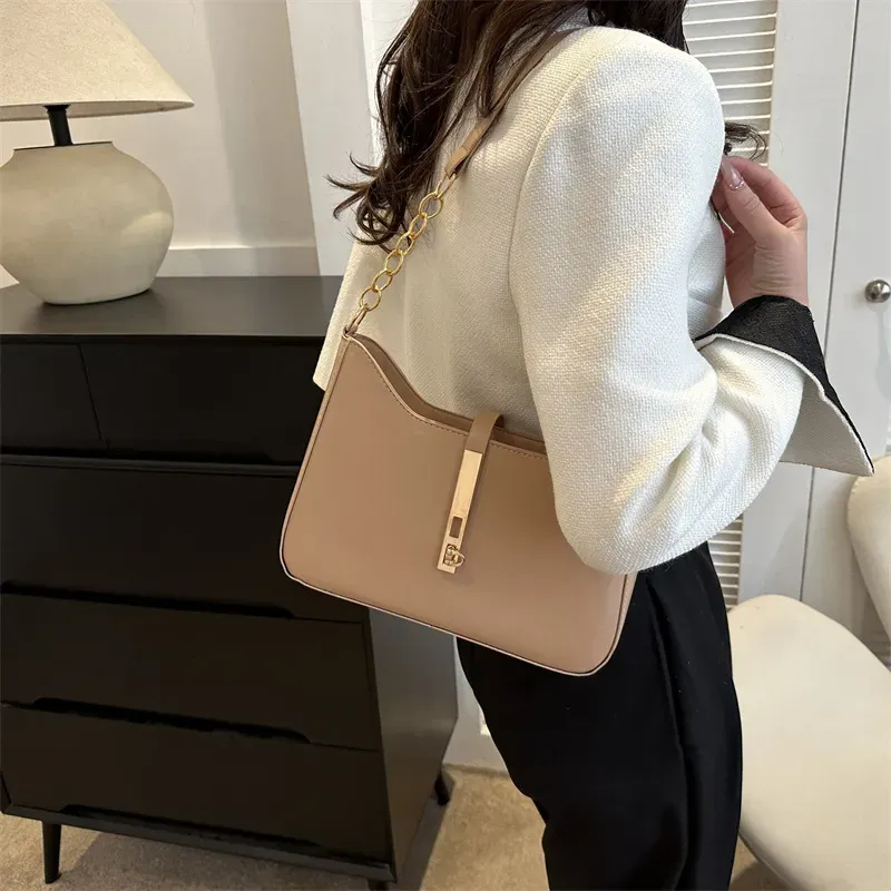 Women Simple Fashion Solid Color Square Chain Stitching Shoulder Bag - Image 5