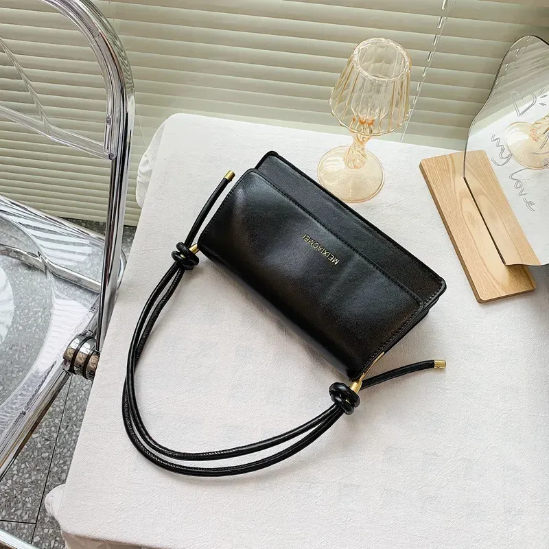 Women Fashionable Simple Solid Color Square Flap Shoulder Bag - Image 8