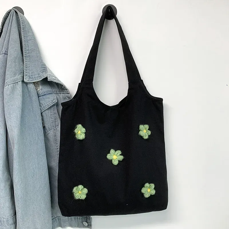 Women Fashionable Stereo Floral Large Capacity Canvas Tote Bag - Image 6