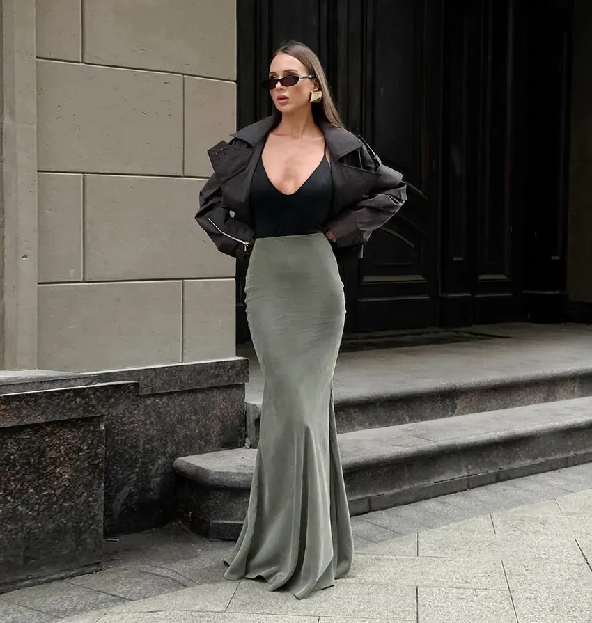 Women Fashion Elegant Velvet Slim-Fit High-Waist Fishtail Long Skirt