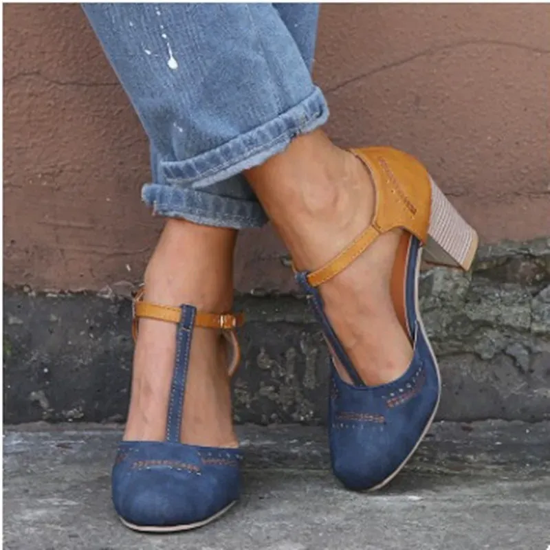 Plus Size Women Vintage Round Toe Color-Matching T-Buckle High-Heeled Shoes