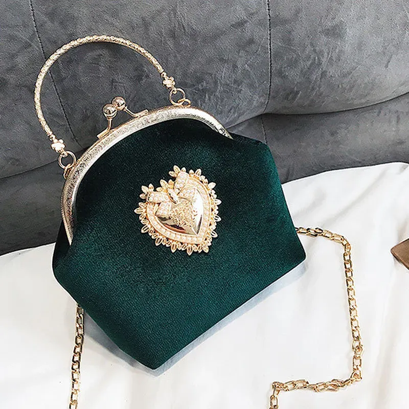 New Design Chic Women Heart Decor Shell Shaped Clasp Handle Bag - Image 11