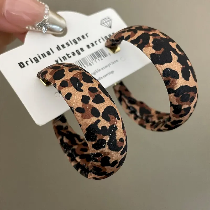 Wholesale Women Fashion Autumn And Winter Leopard Leather Earrings - Image 9