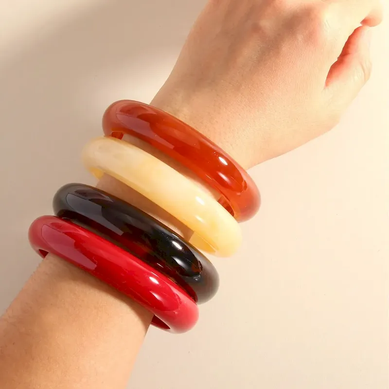 Wholesale Personalized Exaggerated Geometric Round Resin Bracelet